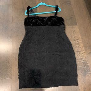 The perfect little black Party Dress